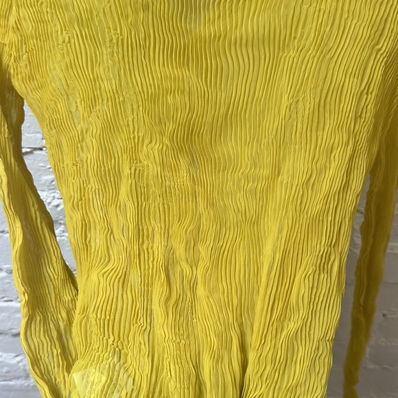 Issey Miyake pleats please yellow button down - Picture 5 of 9